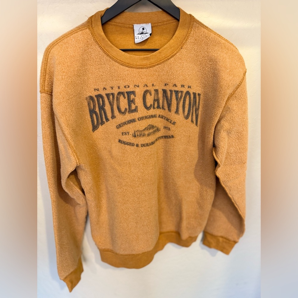 Prairie Mountain Bryce Canyon mustard Crewneck Sweater M